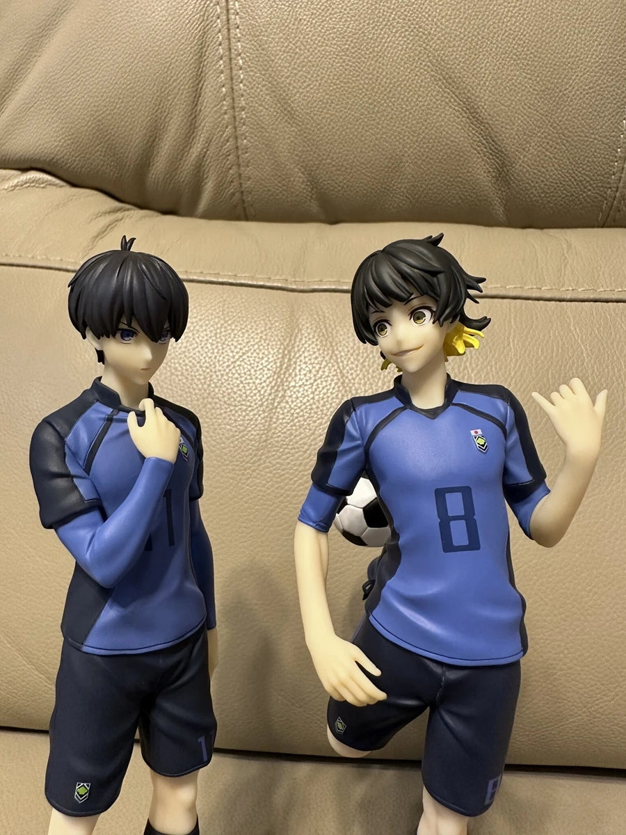 17cm Blue Lock Anime Figure Forward Isagi Yoichi Action Figure Japanese Football Boy Figurine PVC Adult Collection Model Toys