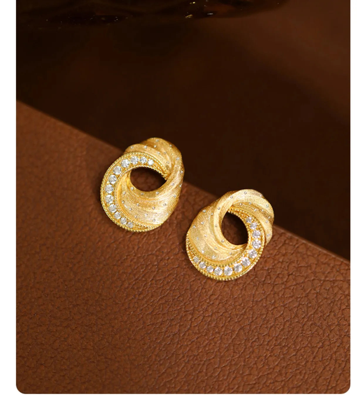 "Butter Cookies" Retro Court Niche High-end Italian Craftsmanship Nail Sand Sterling Silver Stud Earrings