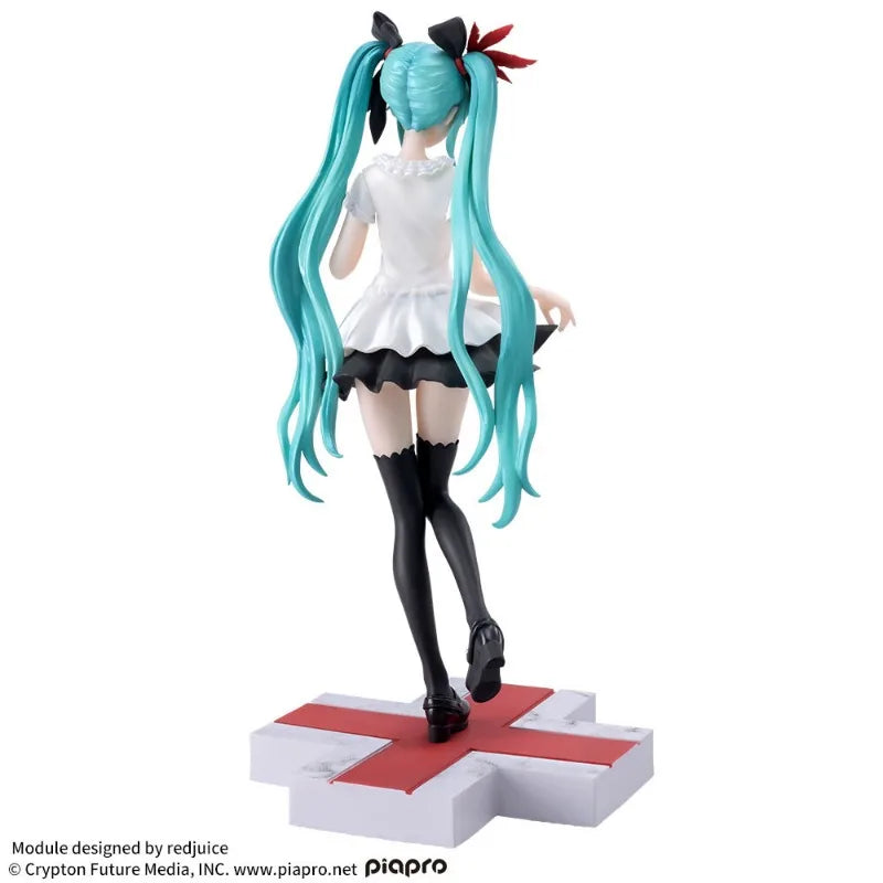 SEGA Original Genuine Vocaloid Singer Hatsune Miku Project Diva Mega 39's Luminasta Supreme Ver 18cm Model Toy Figures Gifts