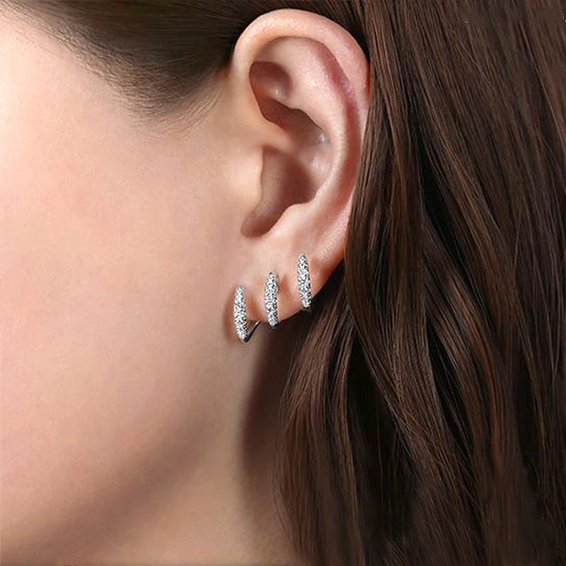 Exquisite Silver Color Claws Stud Earrings with Crystal AAA CZ Stone Modern Design Fashion Versatile Accessories Women Jewelry